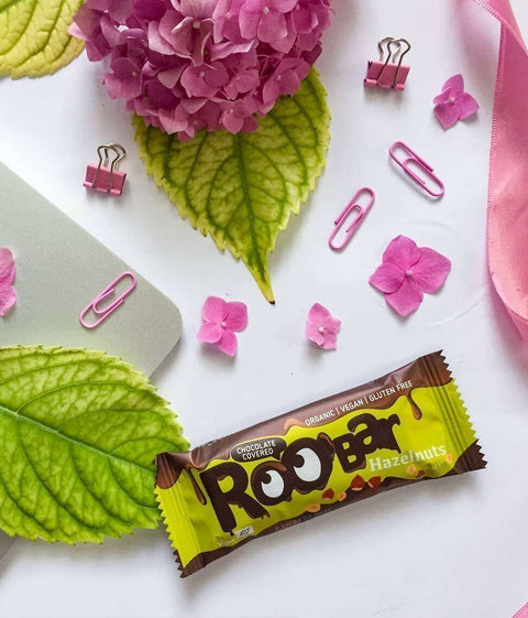 BIO Batonik z orzechami laskowymi w czekoladzie