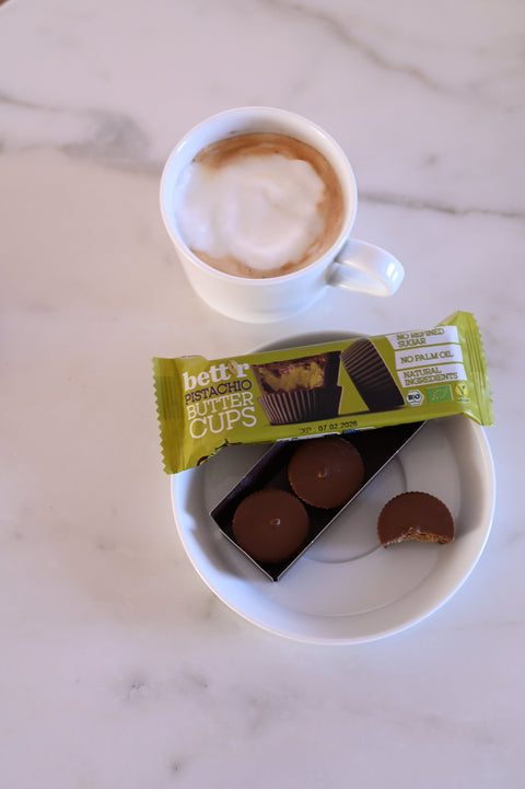 BIO kubeczki z masłem orzechowym i kremem pistacjowym