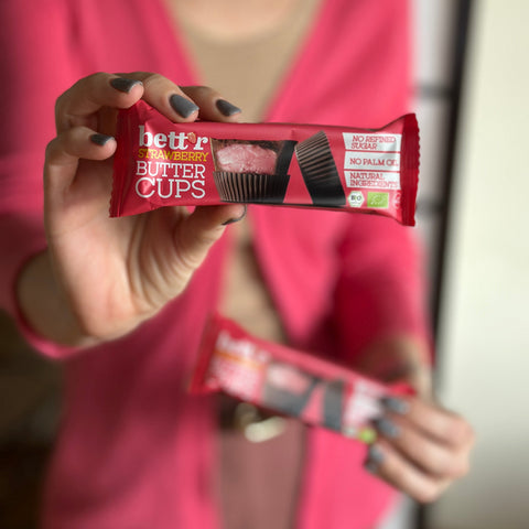 BIO Kubeczki Maślane Orzechowe z Kremem Truskawkowym